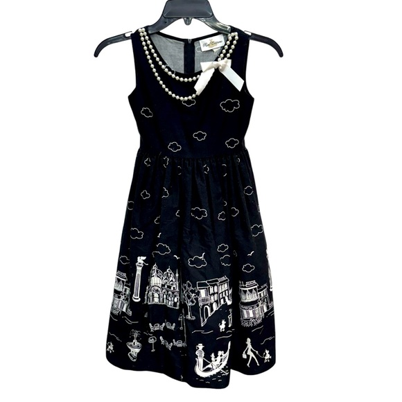 Rare Editions Girls Parisian European Print Pleated Lined Pearl Necklace Dress 7 - Picture 1 of 3